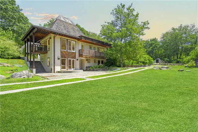 $2,500,000 | 160 Ross Hill Road, Charlestown, RI 02813