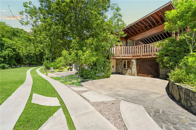 $2,500,000 | 160 Ross Hill Road, Charlestown, RI 02813