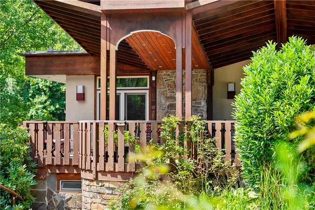 $2,500,000 | 160 Ross Hill Road, Charlestown, RI 02813