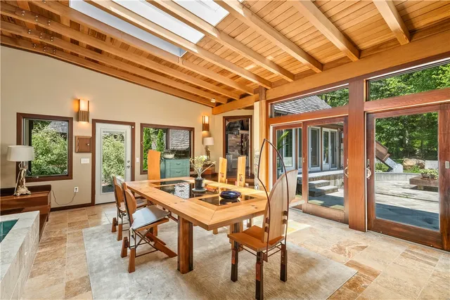 $2,500,000 | 160 Ross Hill Road, Charlestown, RI 02813