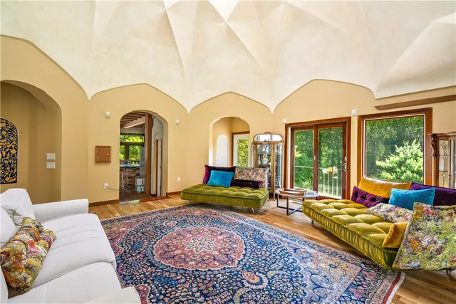 $2,500,000 | 160 Ross Hill Road, Charlestown, RI 02813