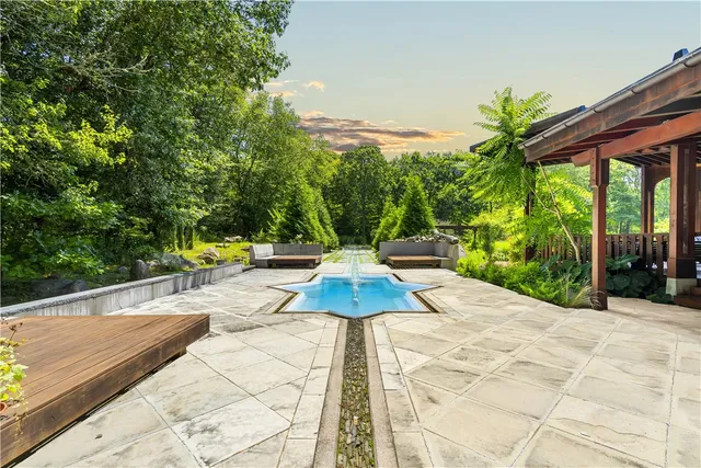 $2,500,000 | 160 Ross Hill Road, Charlestown, RI 02813