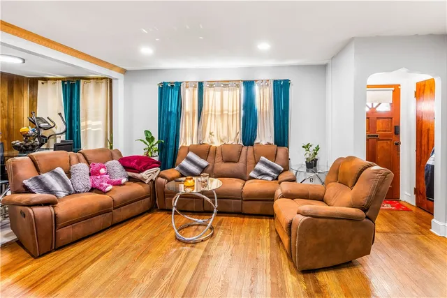 $550,000 | 25 Hymer Street, Providence, RI 02908