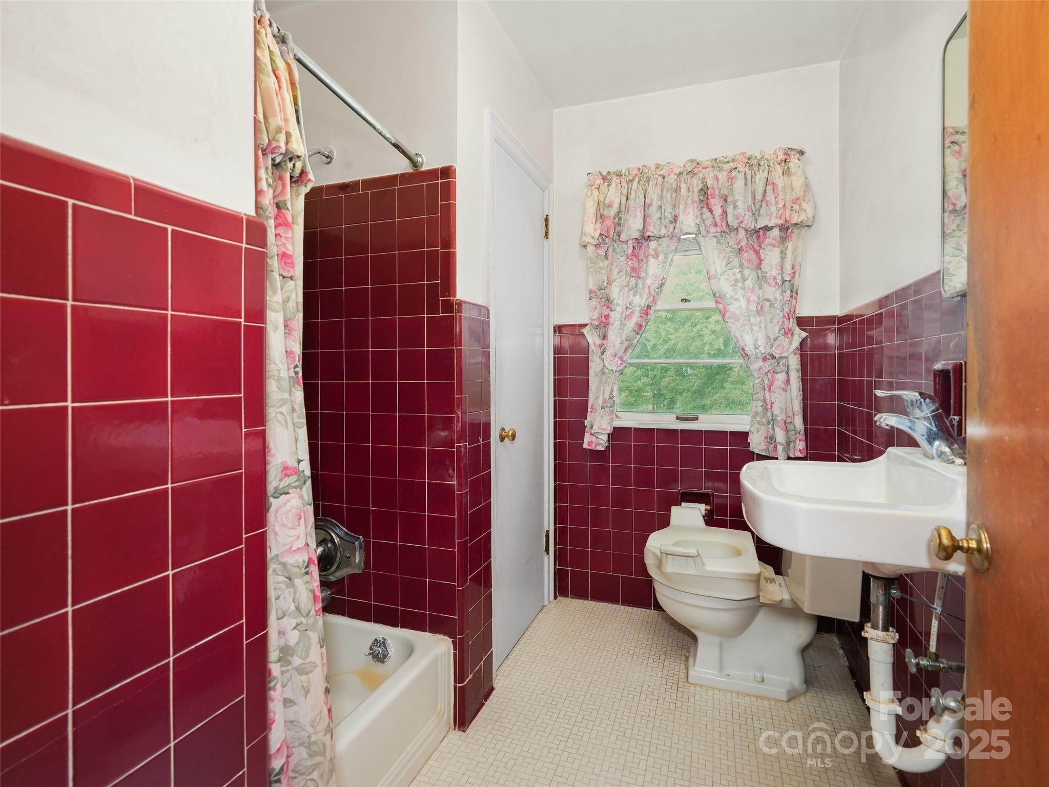 5 Noland Downs Road Waynesville, NC 28785 - Photo 17 of 33 a bathroom with a sink toilet and shower