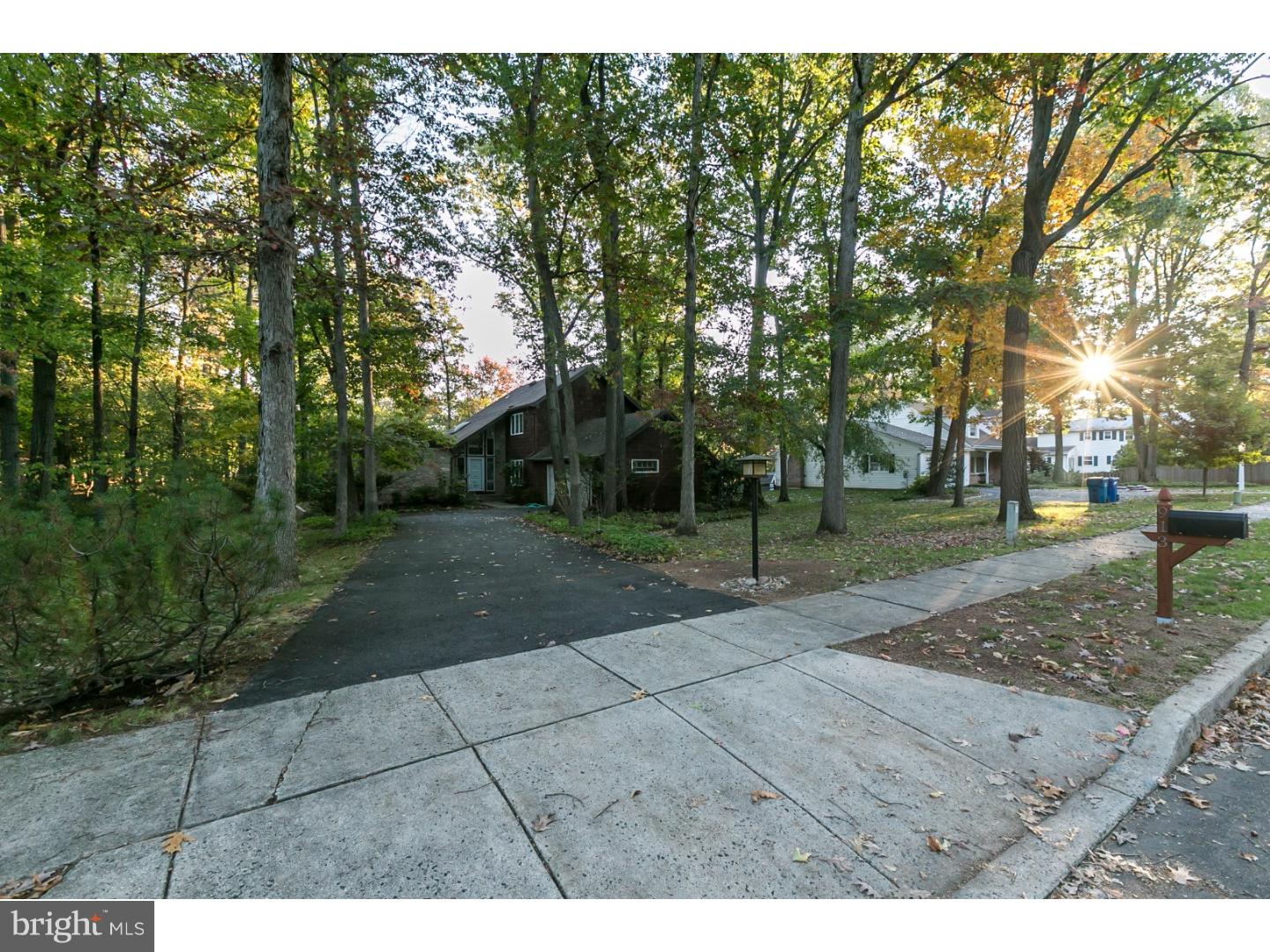 913 Crest Road Lansdale, PA 19446 - Photo 1 of 25 Gallery Image 1