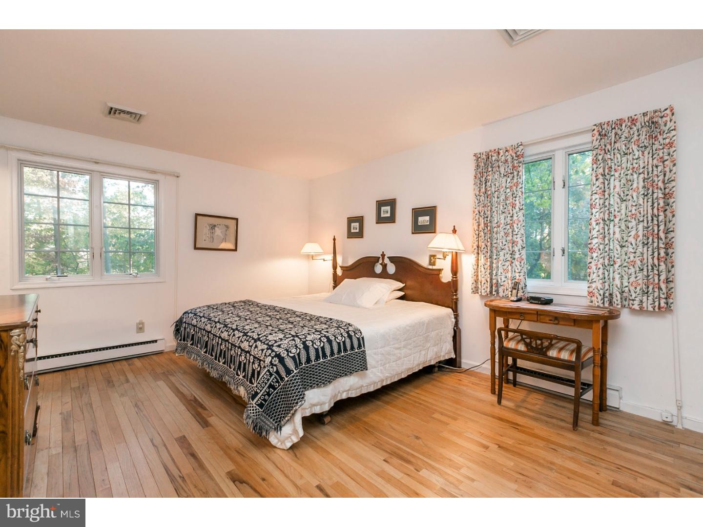 913 Crest Road Lansdale, PA 19446 - Photo 15 of 25 Gallery Image 15