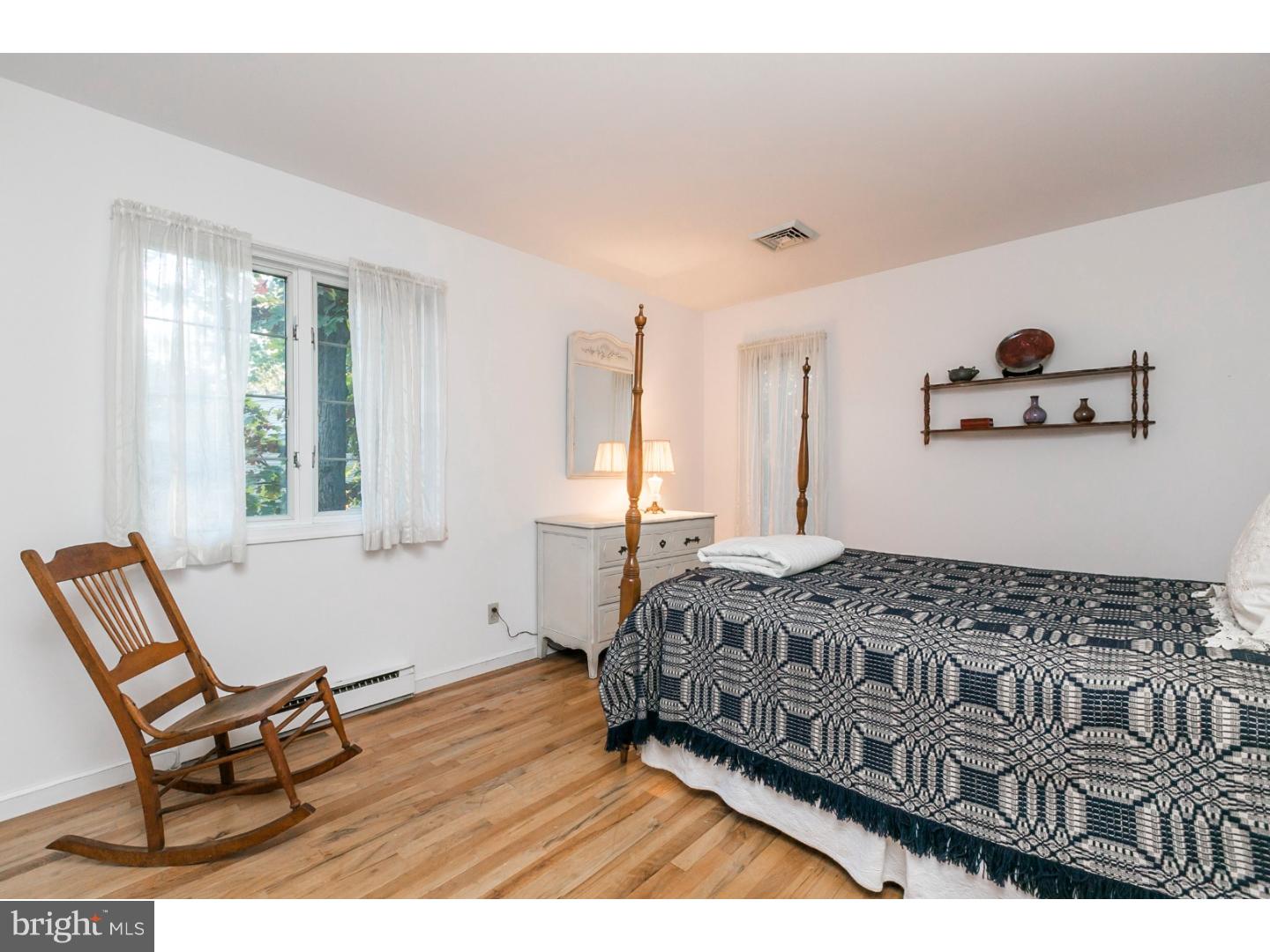 913 Crest Road Lansdale, PA 19446 - Photo 19 of 25 Gallery Image 19