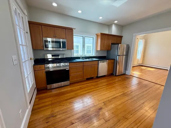 $3,200 | 38 Goldsmith Street, Unit 3, Boston, MA 02130