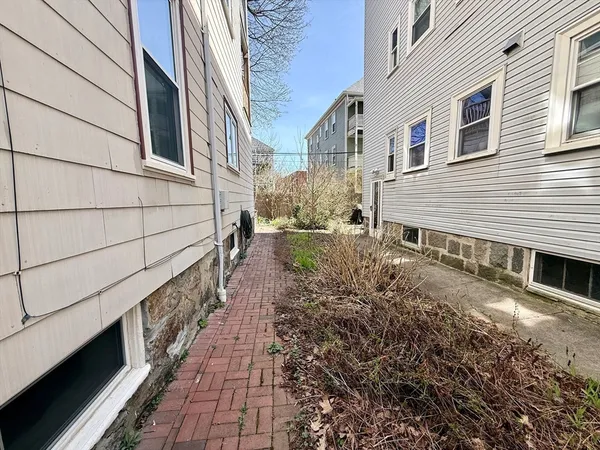 $3,200 | 38 Goldsmith Street, Unit 3, Boston, MA 02130