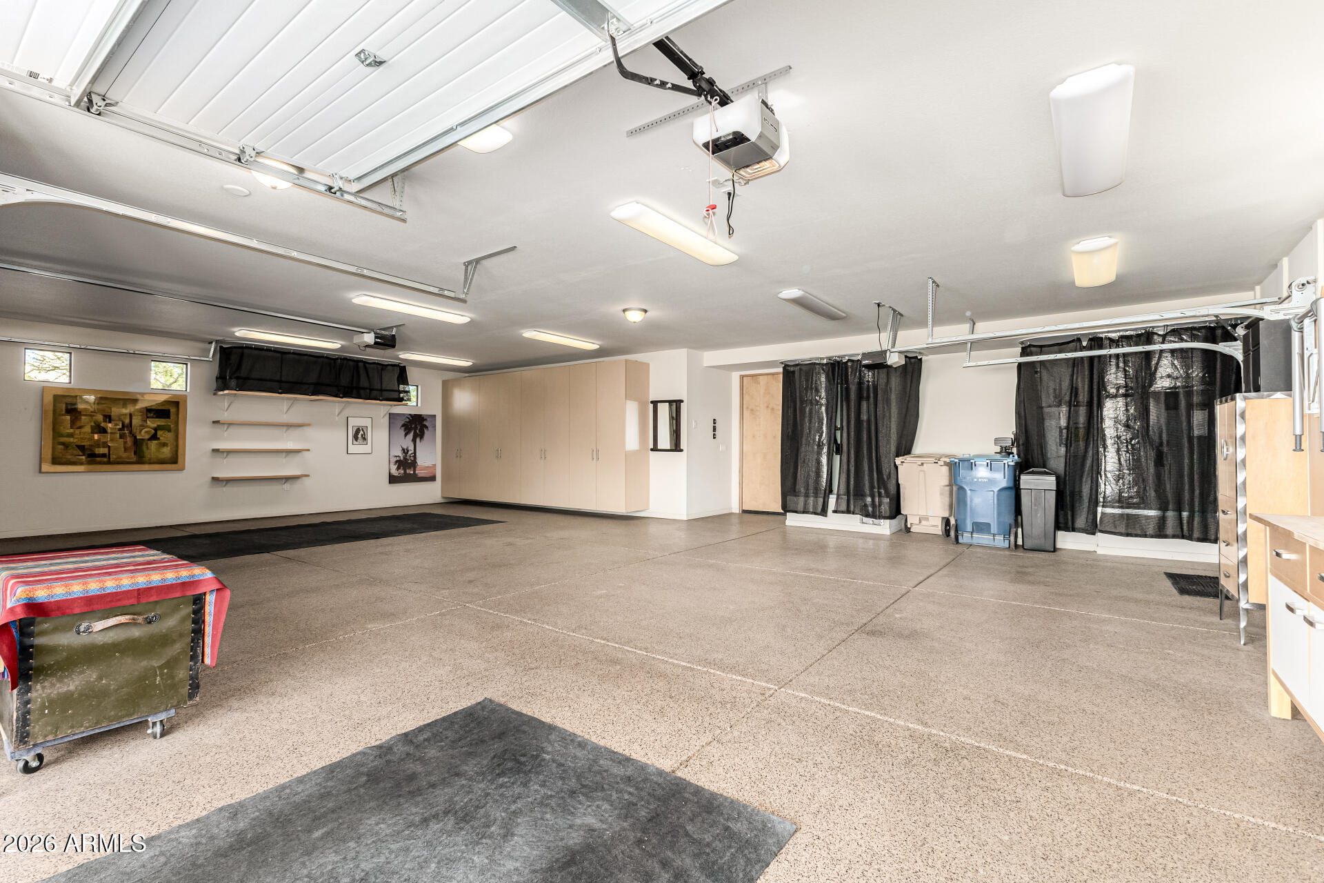 18567 East Paseo Verde Drive Rio Verde, AZ 85263 - Photo 29 of 47 a view of a car garage