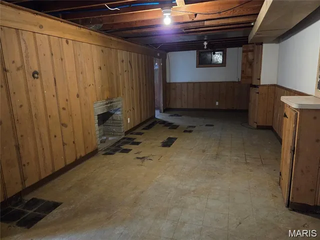 $1,300 | 10458 Spring Garden Drive, St. Louis, MO 63137