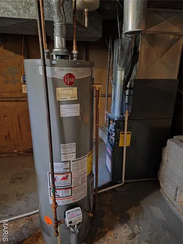 $1,300 | 10458 Spring Garden Drive, St. Louis, MO 63137