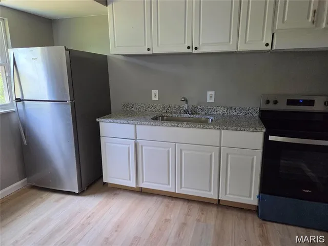 $1,300 | 10458 Spring Garden Drive, St. Louis, MO 63137