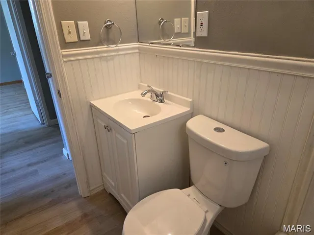 $1,300 | 10458 Spring Garden Drive, St. Louis, MO 63137