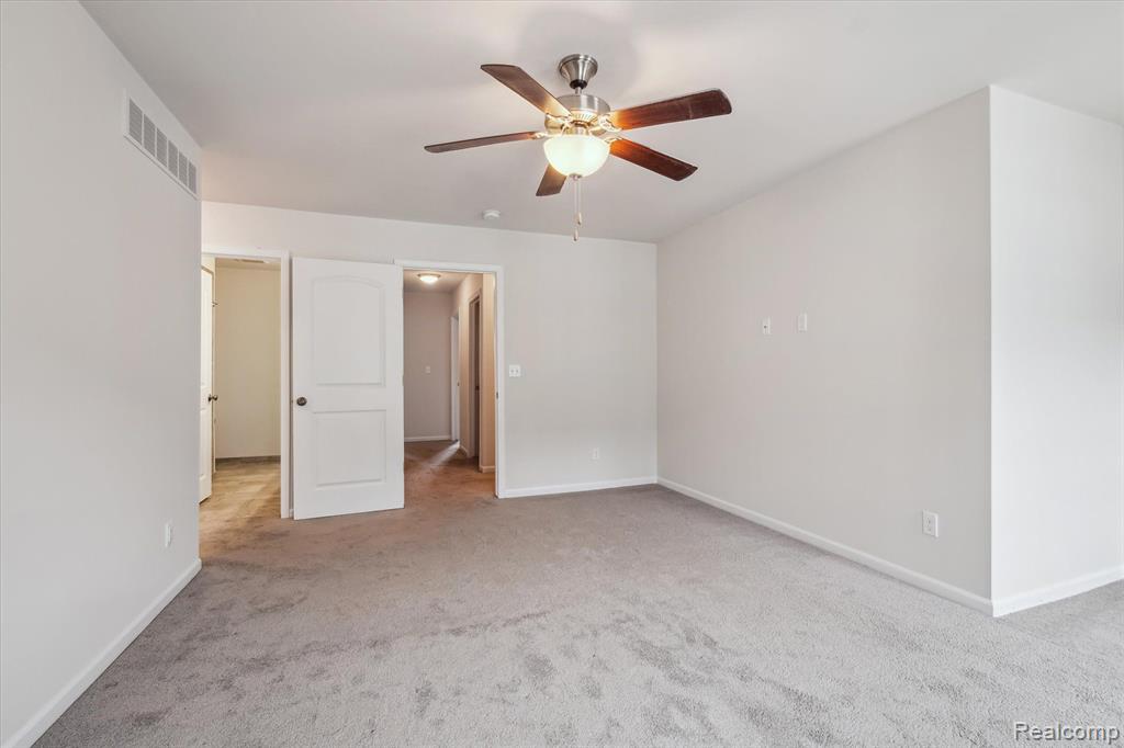 2683 Harvard Road, Unit 5 Berkley, MI 48072 - Photo 18 of 43