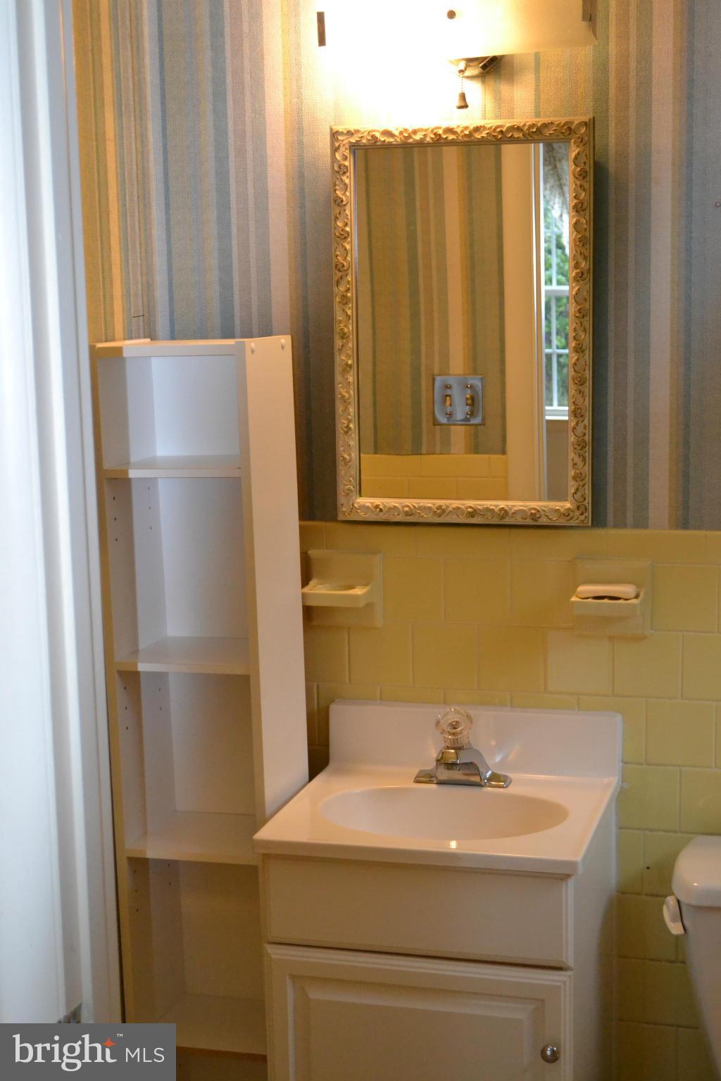 213 East Ridgely Road Lutherville-Timonium, MD 21093 - Photo 11 of 19 Master Bath