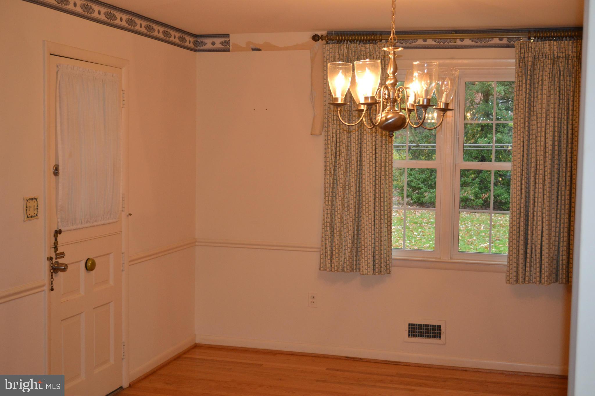 213 East Ridgely Road Lutherville-Timonium, MD 21093 - Photo 5 of 19 Dining Room