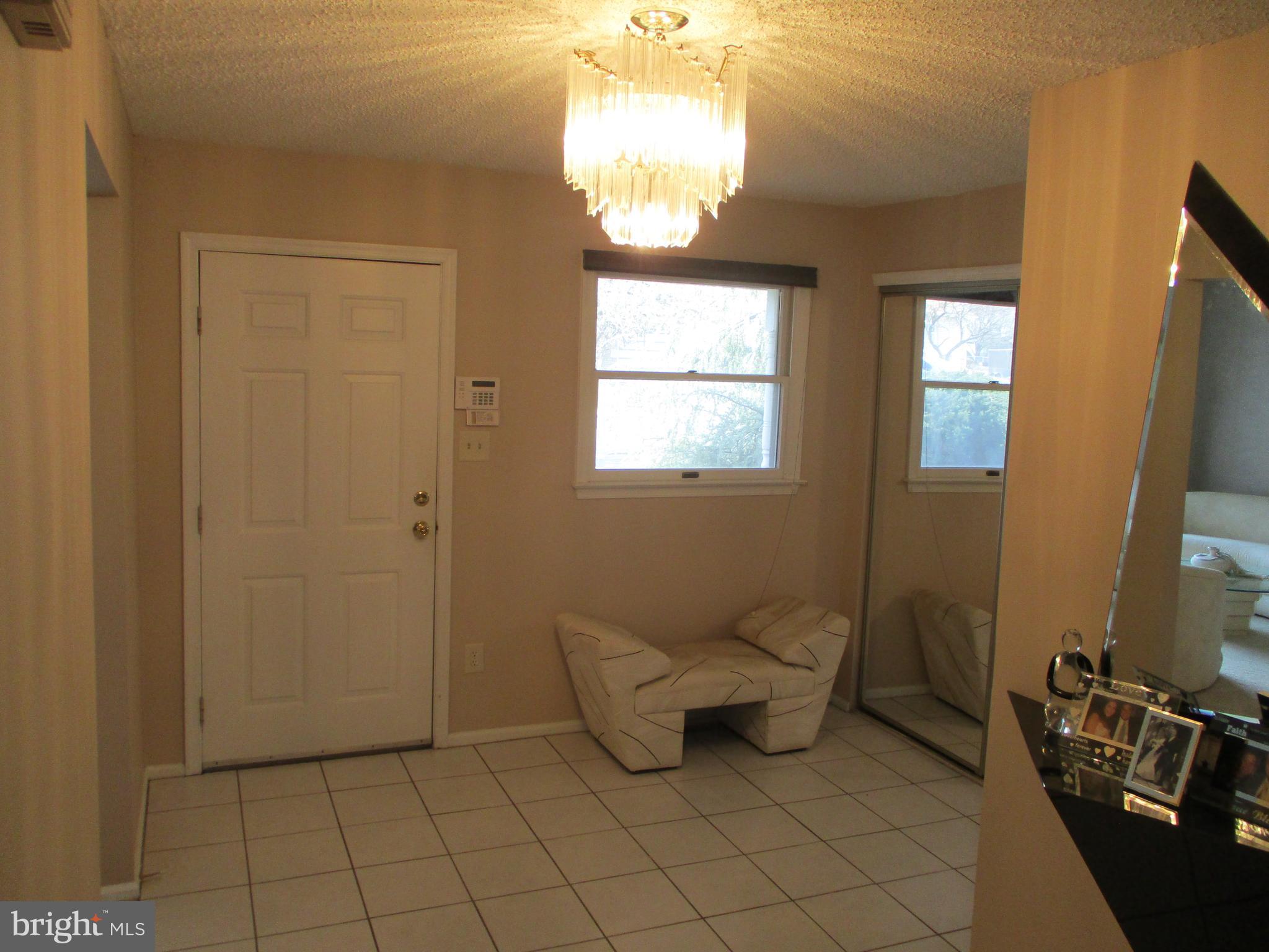 9763 Krewstown Road Philadelphia, PA 19115 - Photo 15 of 43 Foyer