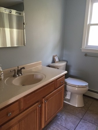 15 Chamberlain Road Uxbridge, MA 01569 - Photo 18 of 28 Gallery Image 18
