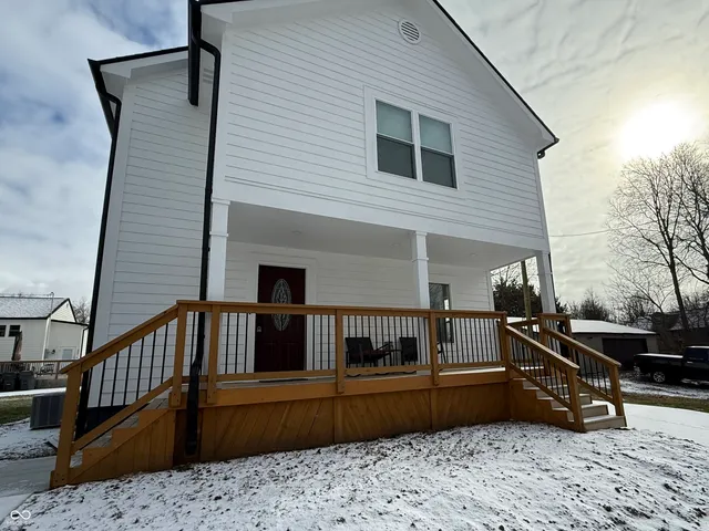 $349,000 | 319 South Jefferson Street, Pendleton, IN 46064