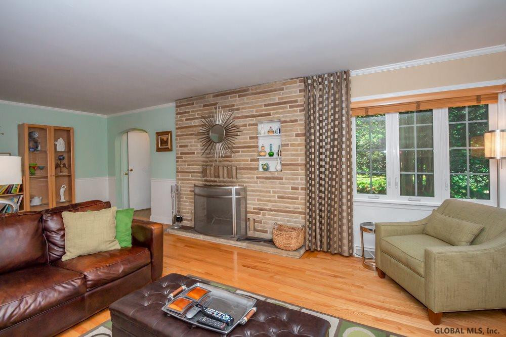 6 Upper Loudon Road Colonie, NY 12211 - Photo 7 of 33 Photo 7