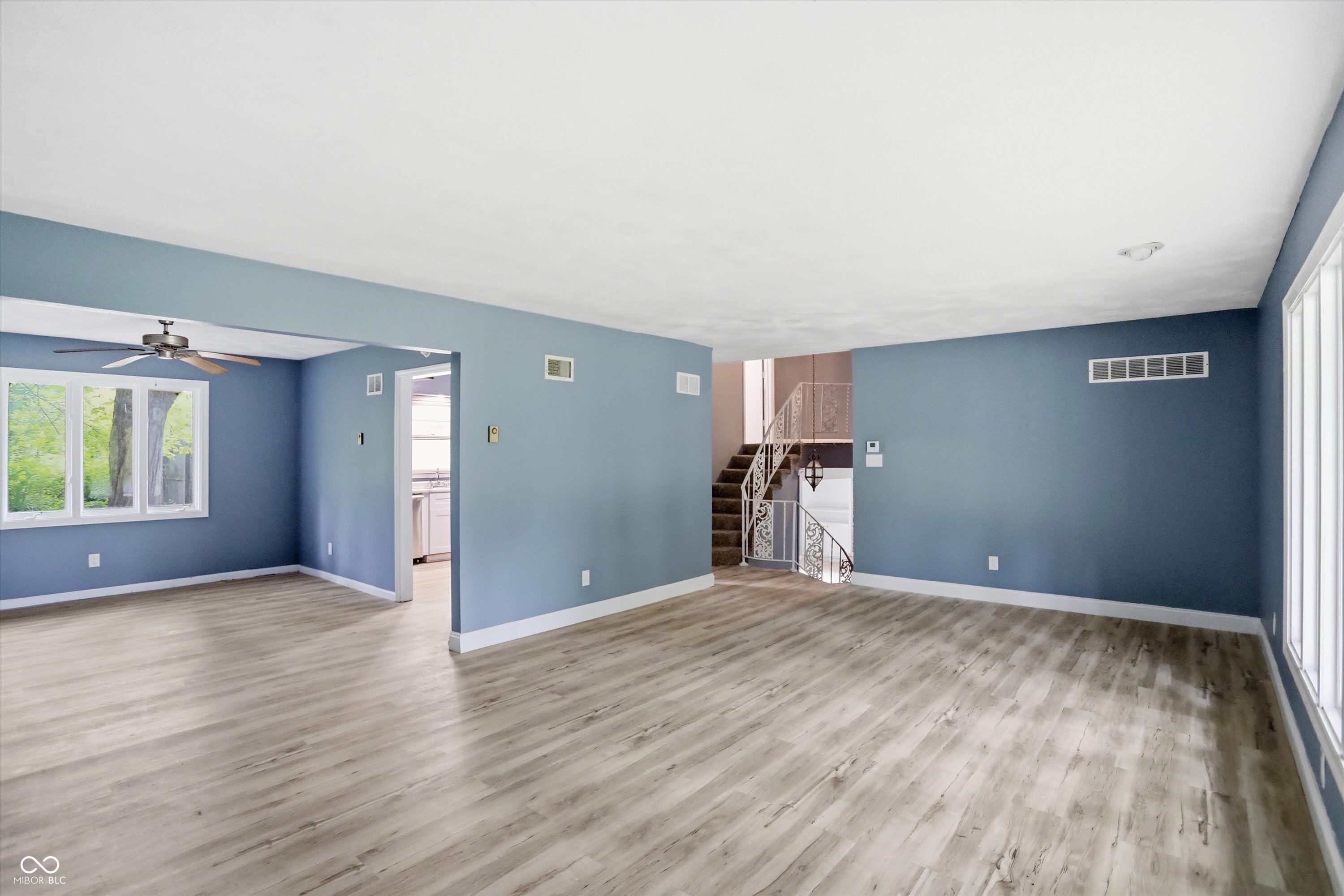 826 Yorkshire Road Anderson, IN 46012 - Photo 12 of 38