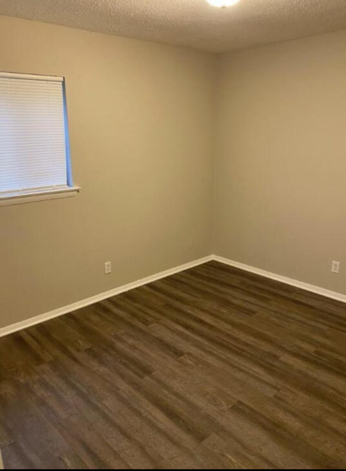 809 Forest Dale Lane, Unit A Hixson, TN 37343 - Photo 8 of 8 IMG_2083