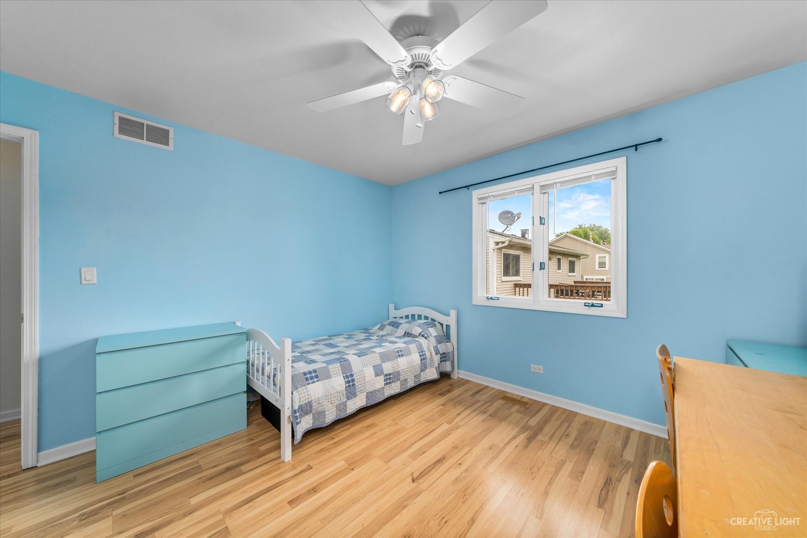 1622 Pershing Avenue Wheaton, IL 60189 - Photo 9 of 15