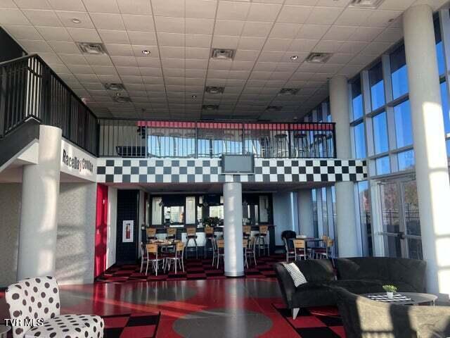120 Raceday Center Drive, Unit 507 Bristol, TN 37620 - Photo 20 of 27 Raceday center lounge