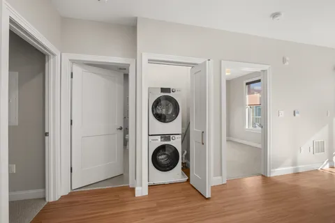 $871,500 | 99 Foundry Place, Unit 102, Portsmouth, NH 03801