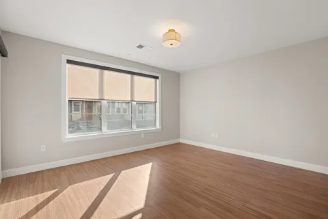 $871,500 | 99 Foundry Place, Unit 102, Portsmouth, NH 03801