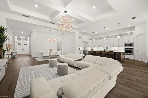 $1,790,000 | 16201 Verilyn Circle, Naples, FL 34110