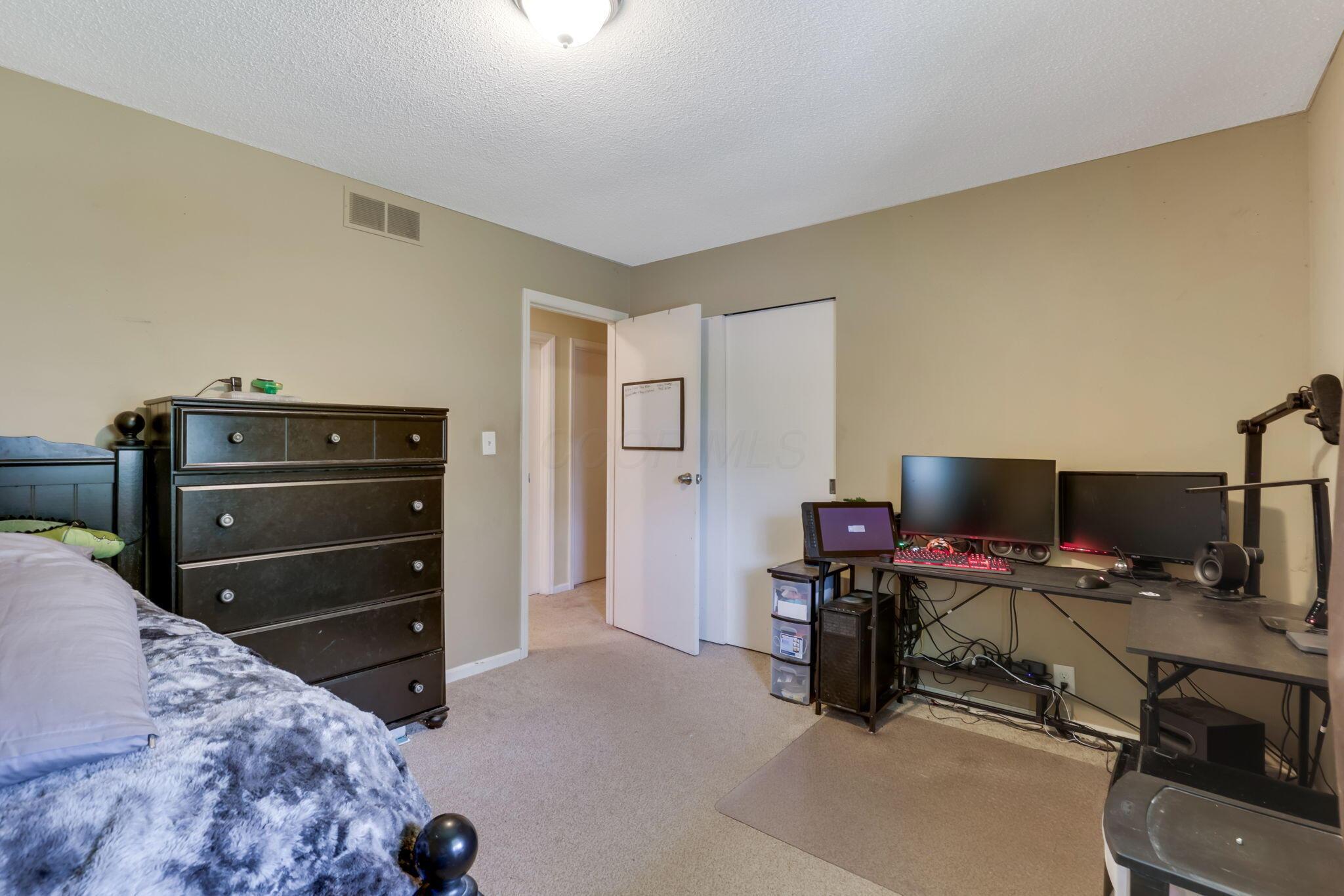 6573 Canyon Road Southeast Hebron, OH 43025 - Photo 21 of 36