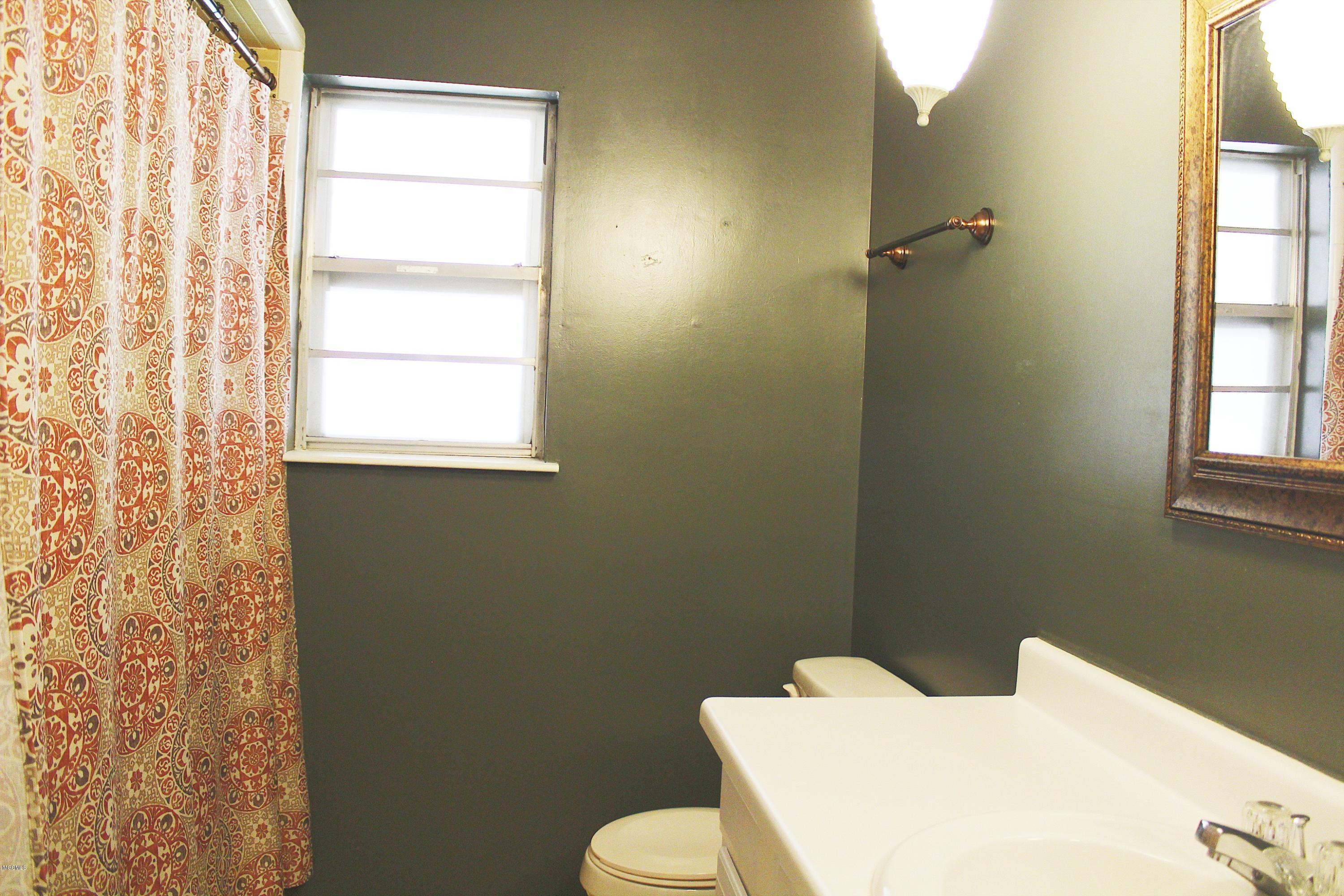 4301 Rabby Street Moss Point, MS 39563 - Photo 12 of 20 IMG_6077