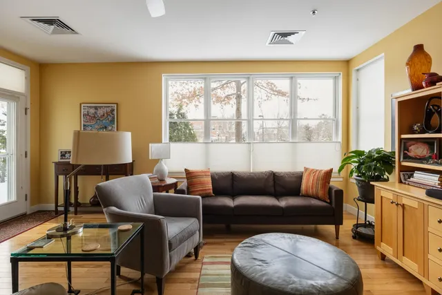 $359,000 | 410 Farrell Street, Unit 119, South Burlington, VT 05403