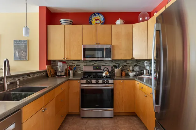 $359,000 | 410 Farrell Street, Unit 119, South Burlington, VT 05403