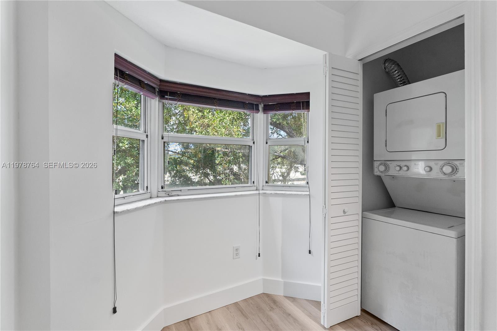 2930 Southeast 12th Road, Unit 20431 Homestead, FL 33035 - Photo 6 of 33 a view of washer and dryer