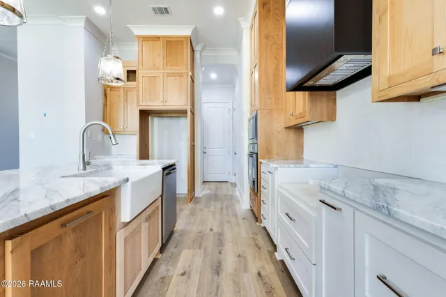 $495,000 | 107 Cypress Lk Drive, Youngsville, LA 70592