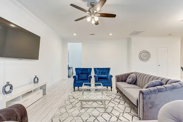 $329,900 | 14510 Sanour Drive, Houston, TX 77095
