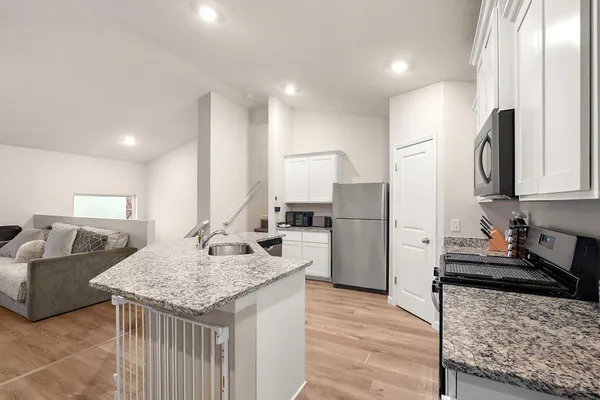 $360,000 | 39604 Fallbrook Avenue, North Branch, MN 55056