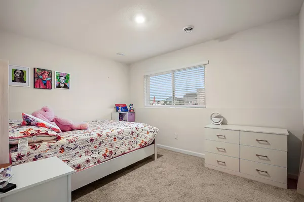 $360,000 | 39604 Fallbrook Avenue, North Branch, MN 55056