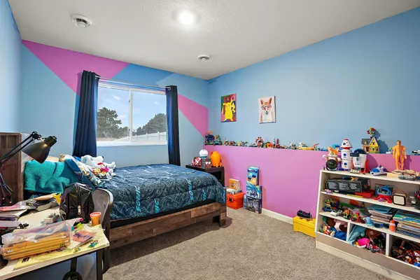 $360,000 | 39604 Fallbrook Avenue, North Branch, MN 55056