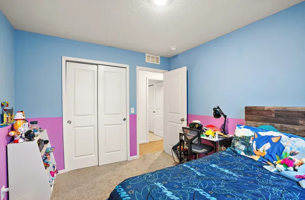 $360,000 | 39604 Fallbrook Avenue, North Branch, MN 55056