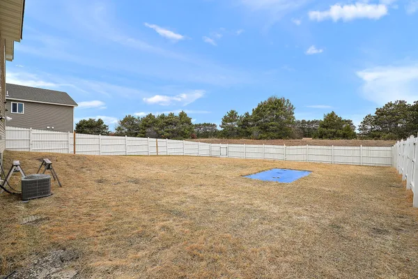 $360,000 | 39604 Fallbrook Avenue, North Branch, MN 55056