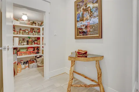 $569,500 | 9820 Mocking Bird Hill Lane, Houston, TX 77080