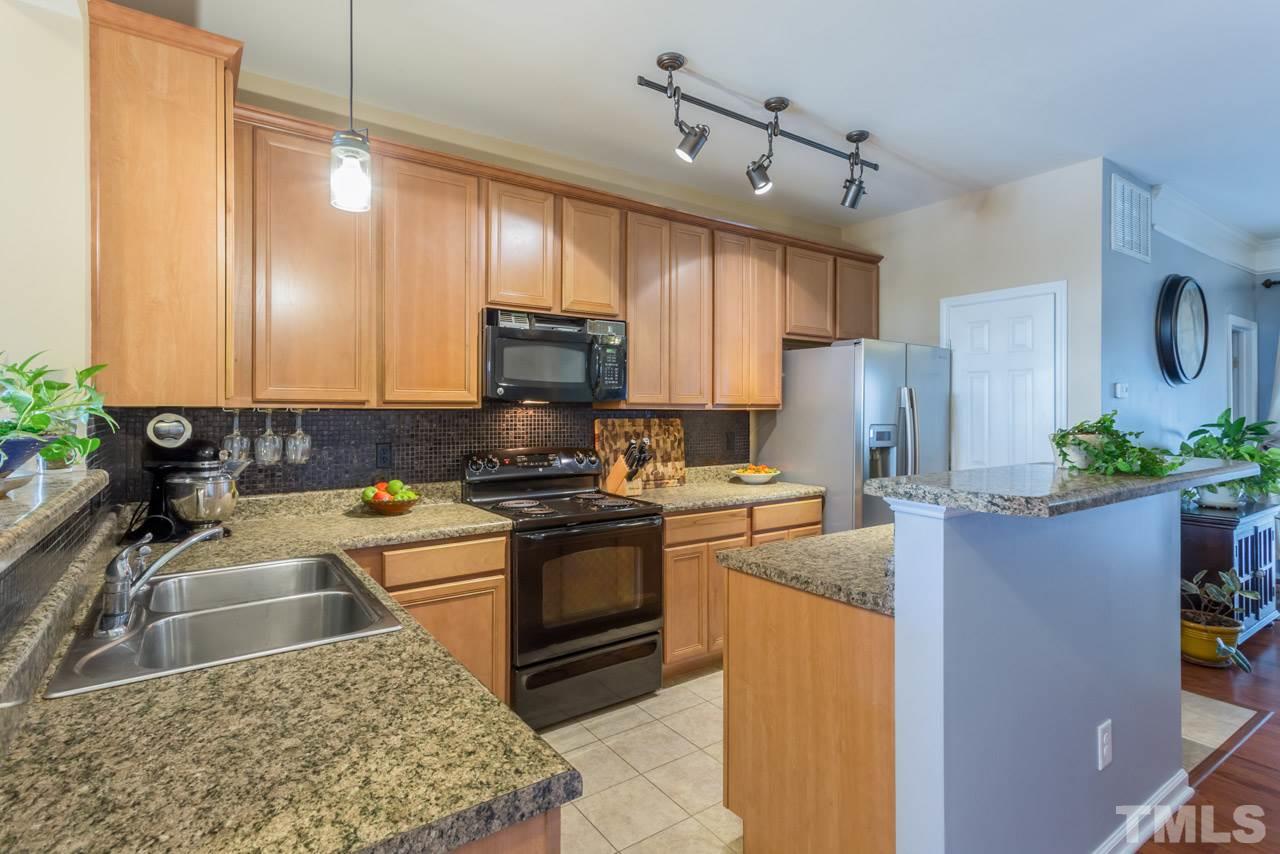 157 Deacon Ridge Street Wake Forest, NC 27587 - Photo 6 of 24 Gallery Image 6