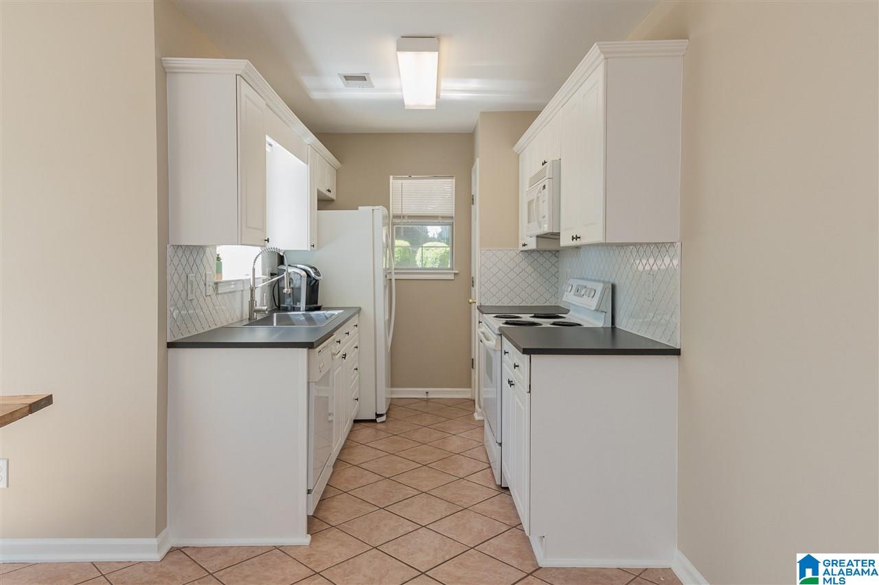 736 Ridge Way Circle Birmingham, AL 35226 - Photo 12 of 36
