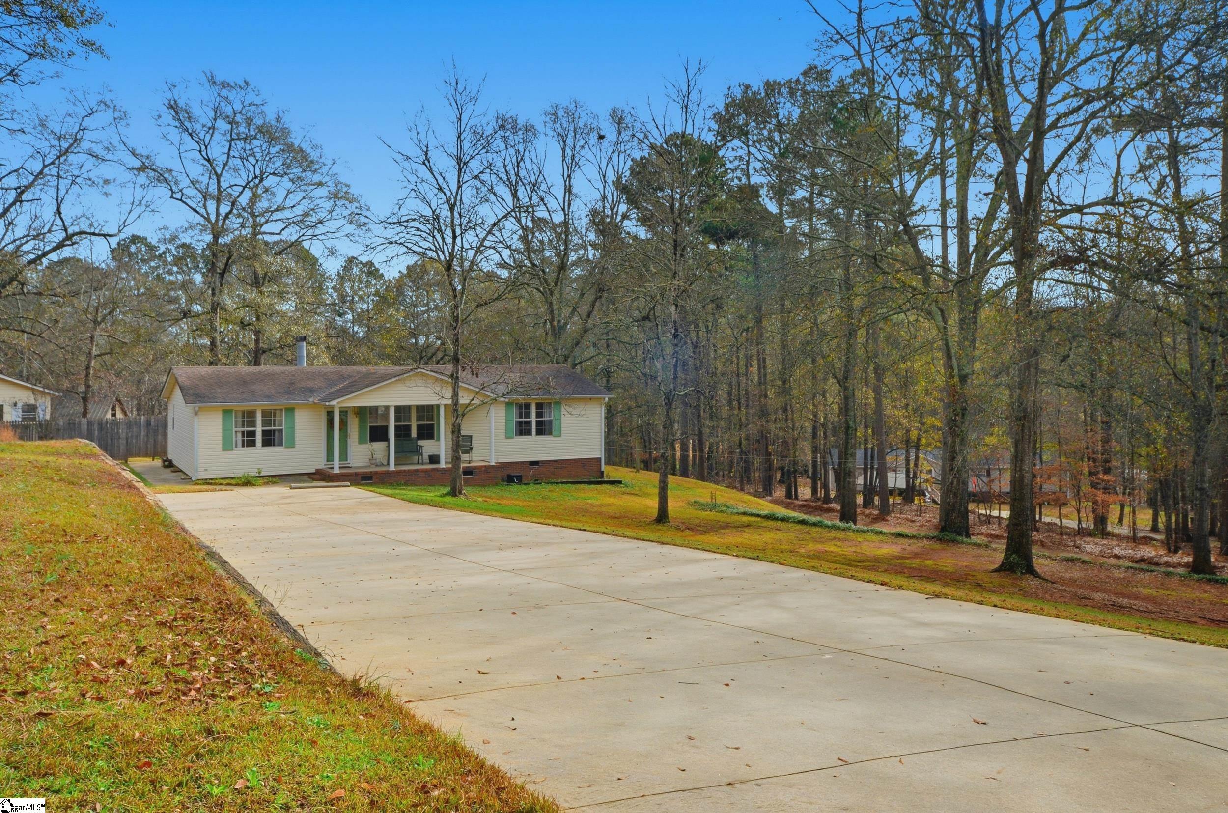 235 Colonial Drive Easley, SC 29642 - Photo 38 of 46