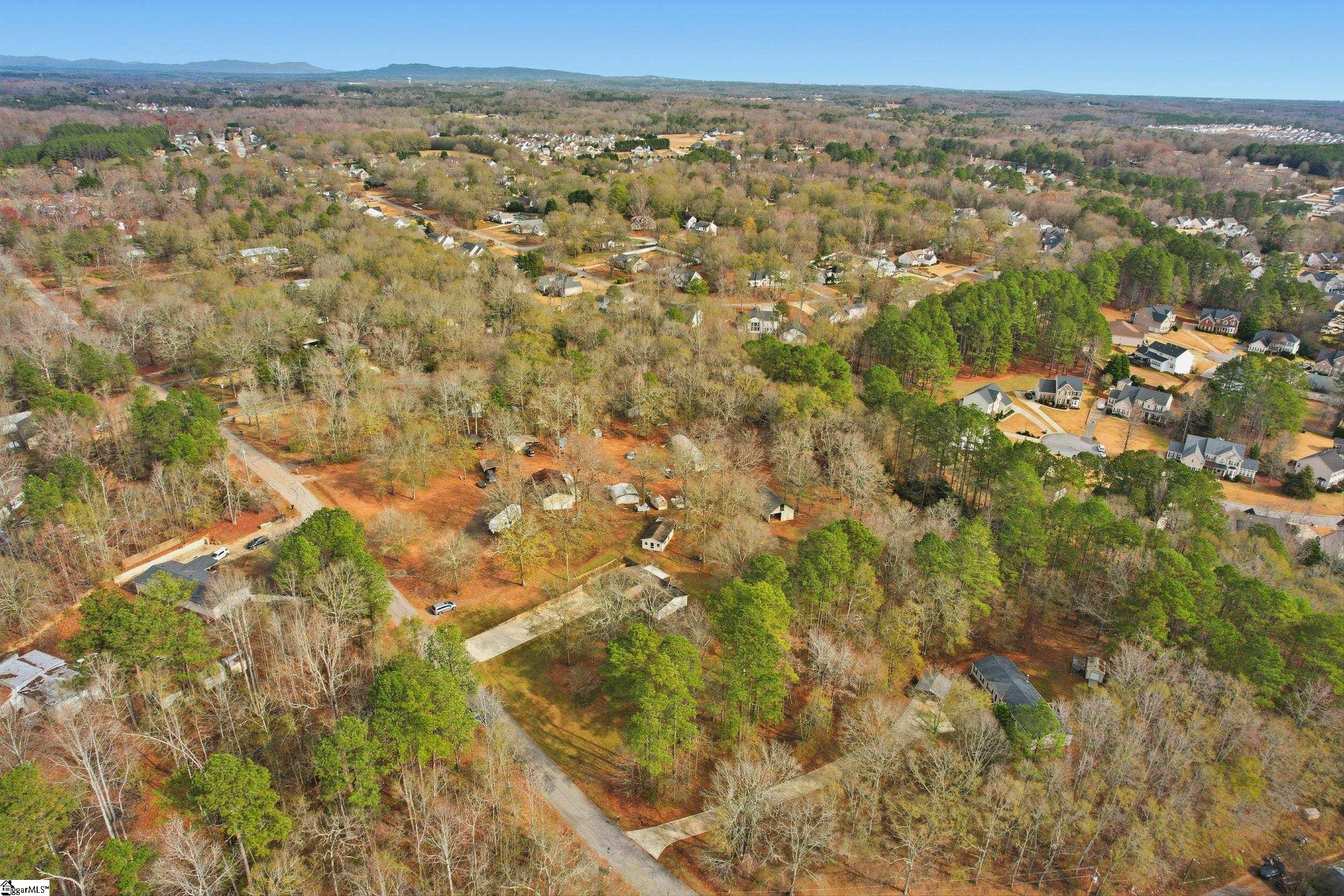 235 Colonial Drive Easley, SC 29642 - Photo 43 of 46