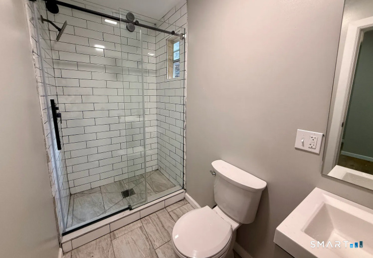 61 Field Street, Unit 303 Waterbury, CT 06702 - Photo 5 of 11
